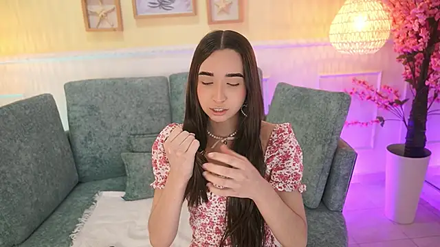 LoonaNyx online show from 10-01-25, 11:36