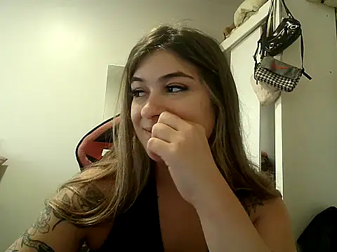 Becca B online show from 02-05-26, 09:21