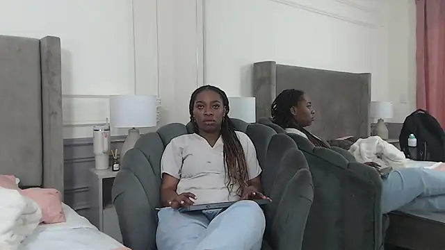 NatashaSilver online show from 10-09-25, 01:22