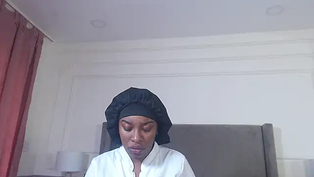 NatashaSilver online show from 12-16-25, 01:15