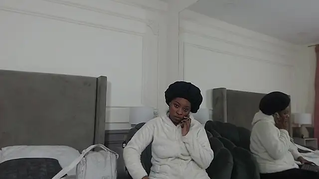 NatashaSilver online show from 11-20-25, 01:01