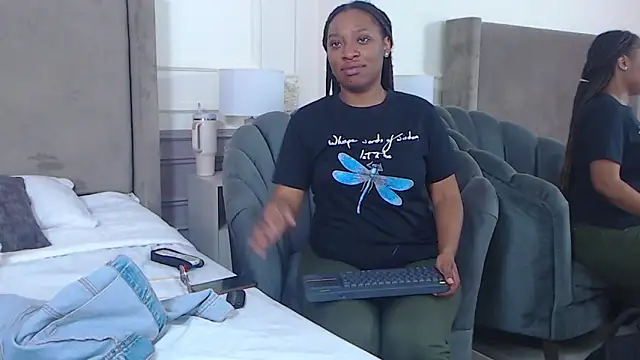 NatashaSilver online show from 10-21-25, 01:21