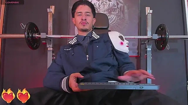 DimitriDeluxe online show from 11-01-25, 08:14