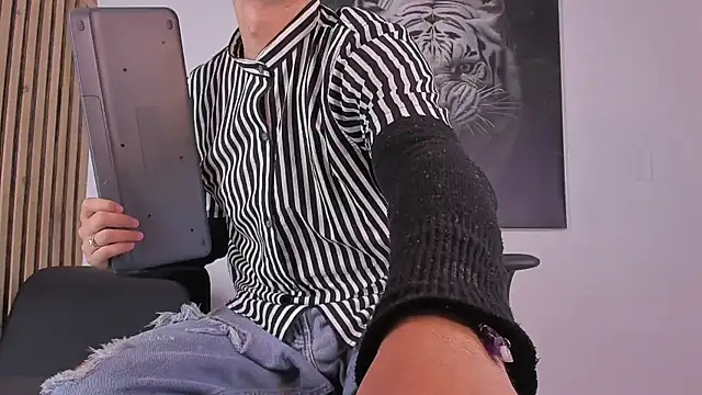 DimitriDeluxe online show from 10-01-25, 08:02