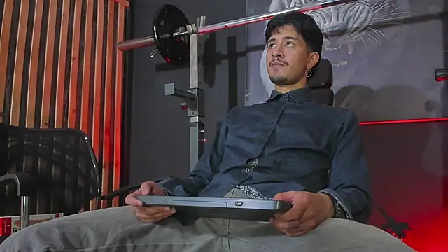 DimitriDeluxe online show from 11-07-25, 07:51