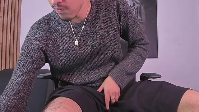 DimitriDeluxe online show from 10-08-25, 07:36