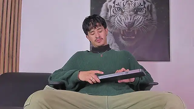 DimitriDeluxe online show from 09-27-25, 07:53