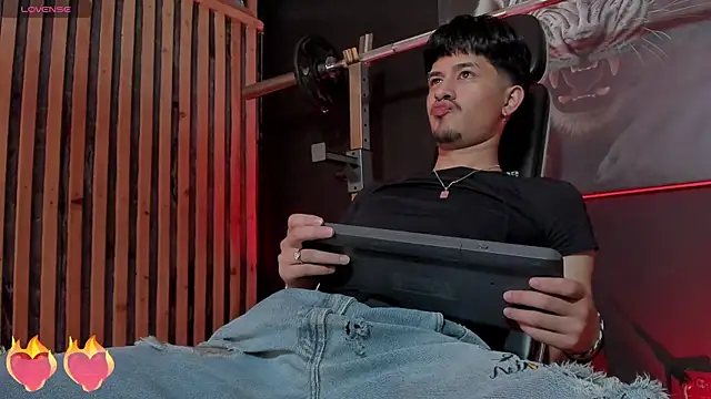 DimitriDeluxe online show from 10-30-25, 07:55