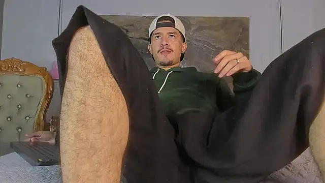 DimitriDeluxe online show from 10-31-25, 12:35