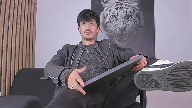 DimitriDeluxe online show from 10-03-25, 08:21