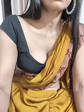 Snapshot of Shalu_G chatting on 06-26-26, 05:24 Shalu G online show from 06-26-26, 05:24