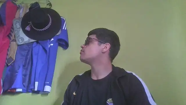 juanfritaa21 online show from 10-05-25, 06:53