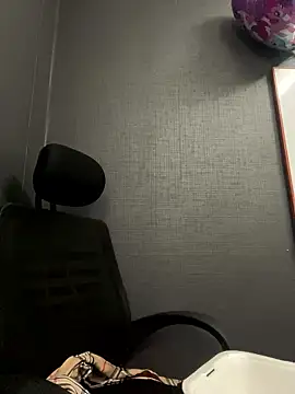 Emily Rivers  online show from 01-08-26, 01:50