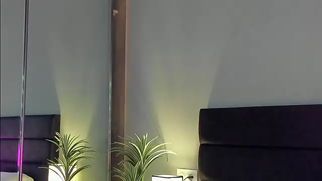 Forever Smiler online show from 10-11-25, 09:10