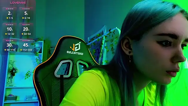 Kiara Dream online show from 09-10-25, 08:41