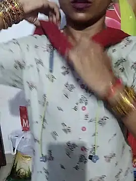 Snapshot of Varsha21 chatting on 09-10-25, 07:29 Varsha21 online show from 09-10-25, 07:29