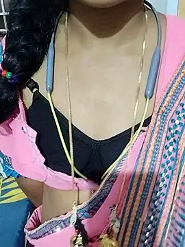 Snapshot of Varsha21 chatting on 09-19-25, 07:12 Varsha21 online show from 09-19-25, 07:12