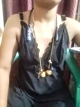 Snapshot of Varsha21 chatting on 02-20-26, 01:35 Varsha21 online show from 02-20-26, 01:35