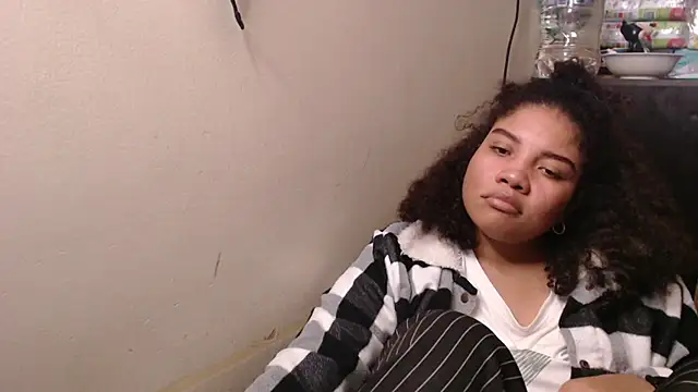 madelene online show from 05-18-26, 02:23