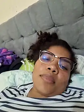 Snapshot of madelene chatting on 01-26-25, 10:35 madelene online show from 01-26-25, 10:35