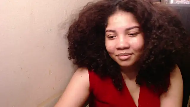 Snapshot of madelene chatting on 10-20-25, 02:24 madelene online show from 10-20-25, 02:24