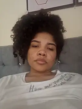 Snapshot of madelene chatting on 12-26-24, 05:04 madelene online show from 12-26-24, 05:04