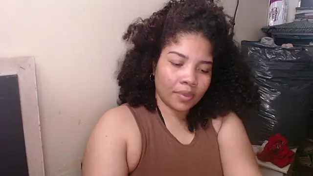 Snapshot of madelene chatting on 03-16-25, 12:12 madelene online show from 03-16-25, 12:12