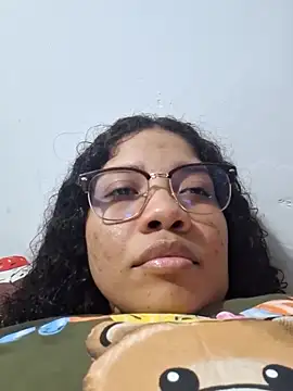 Snapshot of madelene chatting on 01-03-25, 10:40 madelene online show from 01-03-25, 10:40
