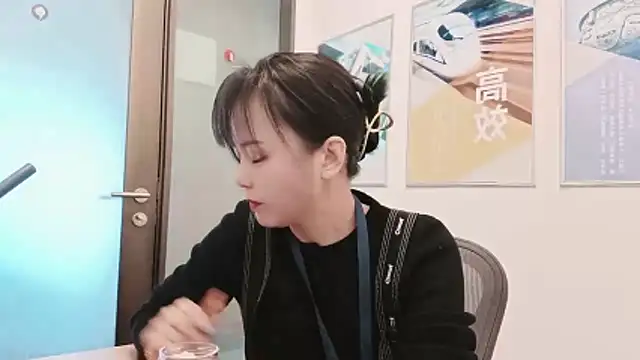 KKMM168 online show from 10-22-25, 01:38