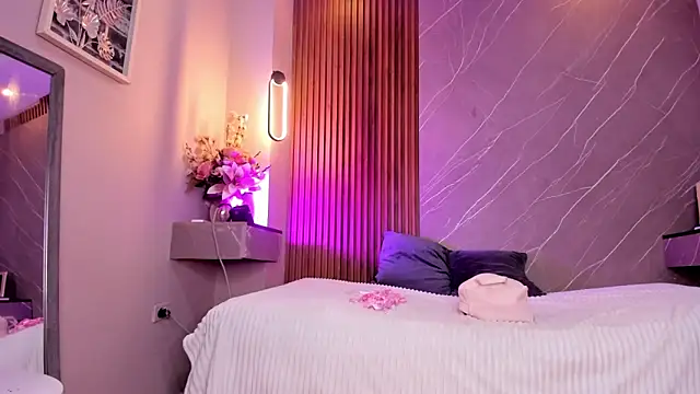 emma  rose1 online show from 09-18-25, 07:28