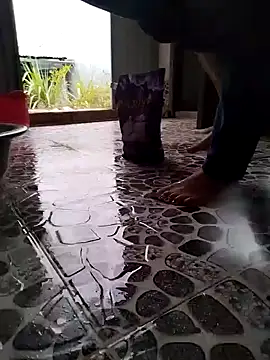 Snapshot of Lyanh13 chatting on 02-03-26, 05:38 Lyanh13 online show from 02-03-26, 05:38