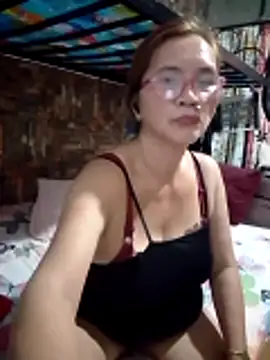 SexyHottMom online show from 05-15-26, 12:08