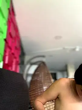 Linda LS online show from 09-18-25, 01:47