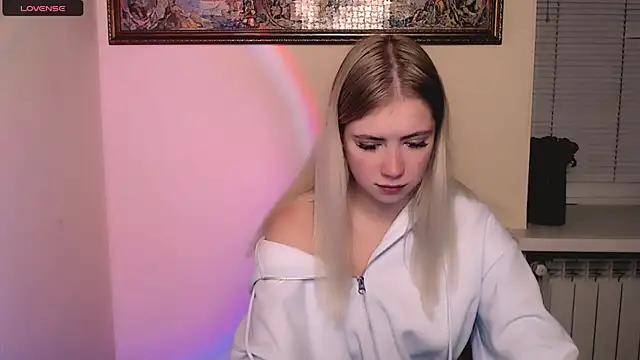 AliceHotty  online show from 10-27-25, 07:42