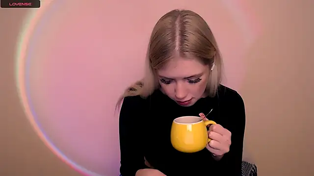 AliceHotty  online show from 11-14-25, 07:56