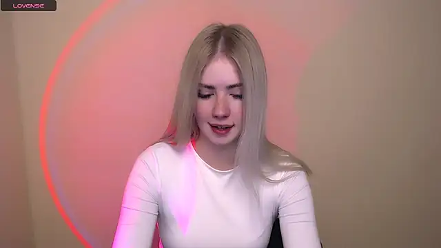 AliceHotty  online show from 10-17-25, 12:18