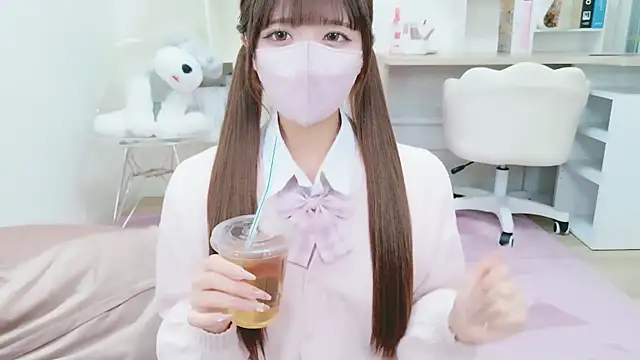 Reina Fcup online show from 11-20-25, 11:22