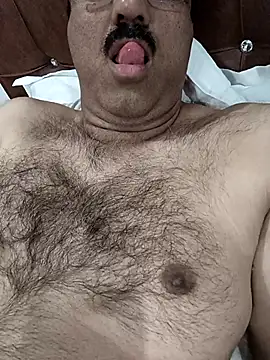 moonflower25 online show from 12-16-25, 03:22