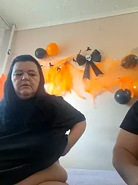 BlacReign online show from 10-19-25, 01:36