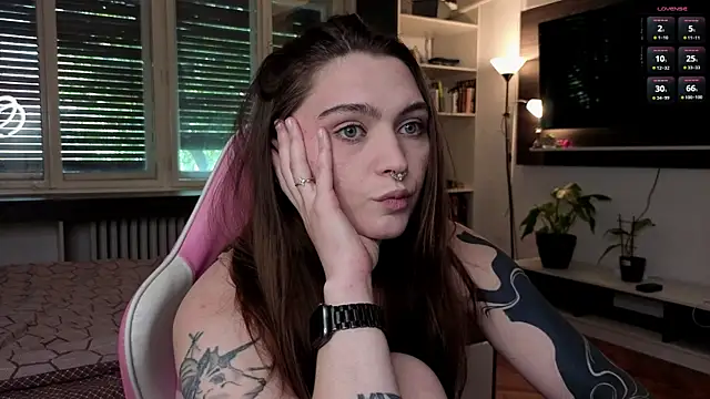 Snapshot of dorfmatratze__ chatting on 05-21-26, 11:18 dorfmatratze online show from 05-21-26, 11:18