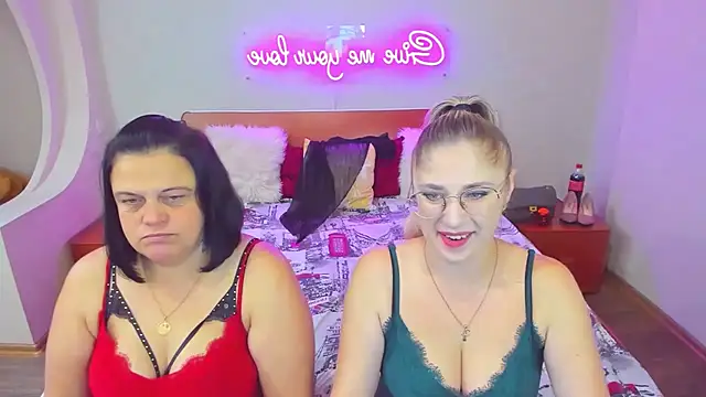 Snapshot of Your_Exstasy chatting on 10-16-25, 10:23 Your Exstasy online show from 10-16-25, 10:23