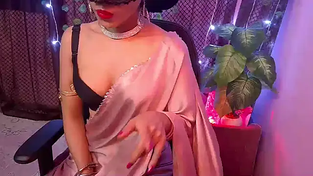 Snapshot of heyy_kiran chatting on 11-03-25, 03:48 heyy kiran online show from 11-03-25, 03:48