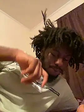 Snapshot of ThickDic28 chatting on 09-24-25, 01:13 ThickDic28 online show from 09-24-25, 01:13