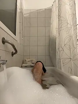 Emilia Mausi online show from 11-25-25, 08:31