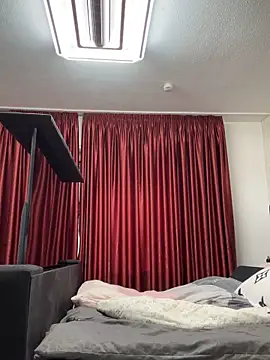 Emilia Mausi online show from 09-30-25, 10:10