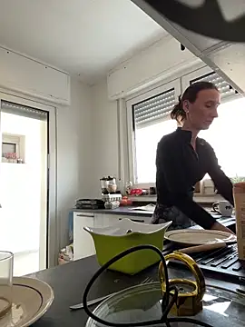 Emilia Mausi online show from 03-09-26, 01:03