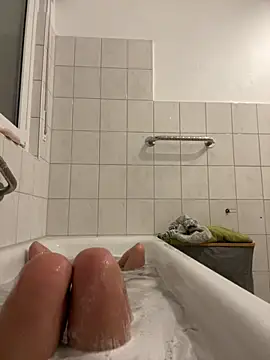 Emilia Mausi online show from 09-28-25, 07:21