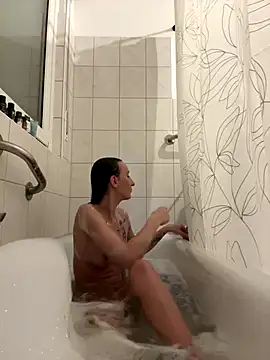 Emilia Mausi online show from 12-20-25, 07:50