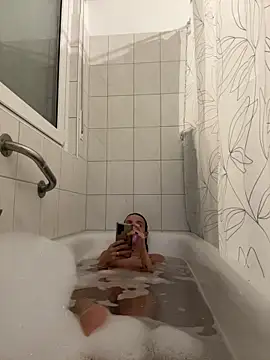 Emilia Mausi online show from 02-22-26, 08:10