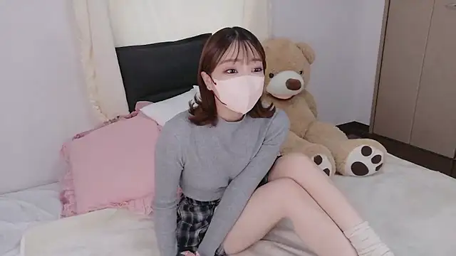 Snapshot of Rina_72 chatting on 12-15-25, 03:34 Rina 72 online show from 12-15-25, 03:34